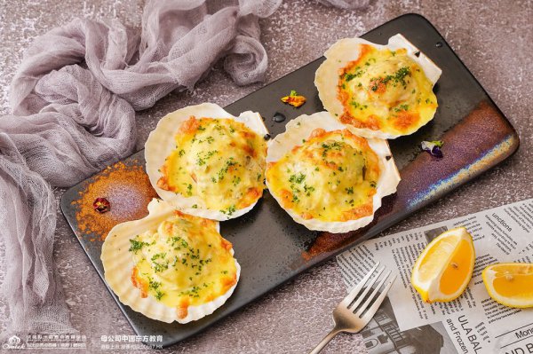 沈阳欧米奇西餐课堂：国际大师团队助力学子解锁法式料理奥