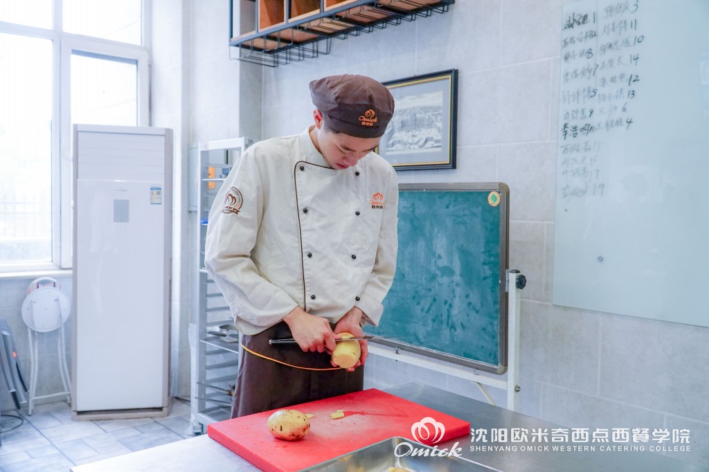 匠人精神育英才！沈阳欧米奇西餐教育雕琢每一个细节
