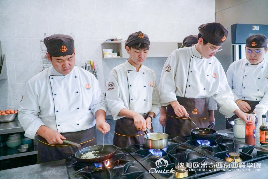 女孩子学西餐厨师好吗