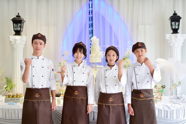 中外名师汇聚，沈阳欧米奇西点课堂解码国际甜品精髓