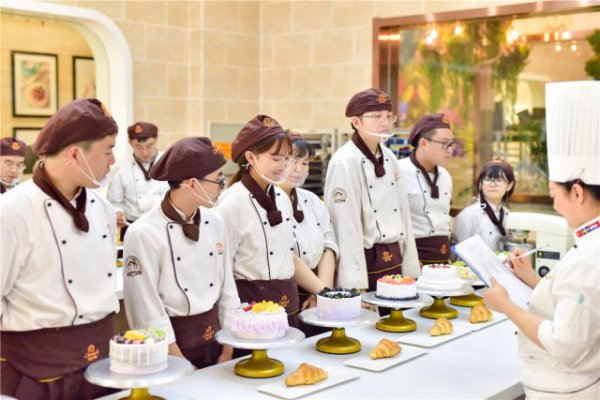 西点培训学费大概多少钱