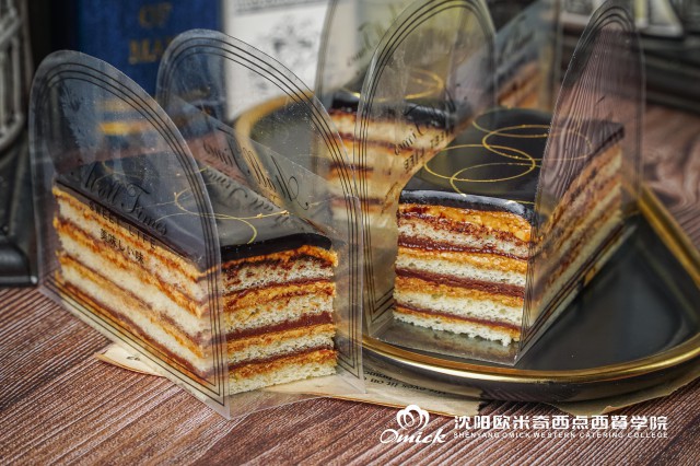 在沈阳欧米奇，他们找到了职业发展的起点