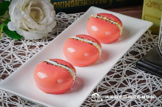 西点师没有考证酒店会要吗