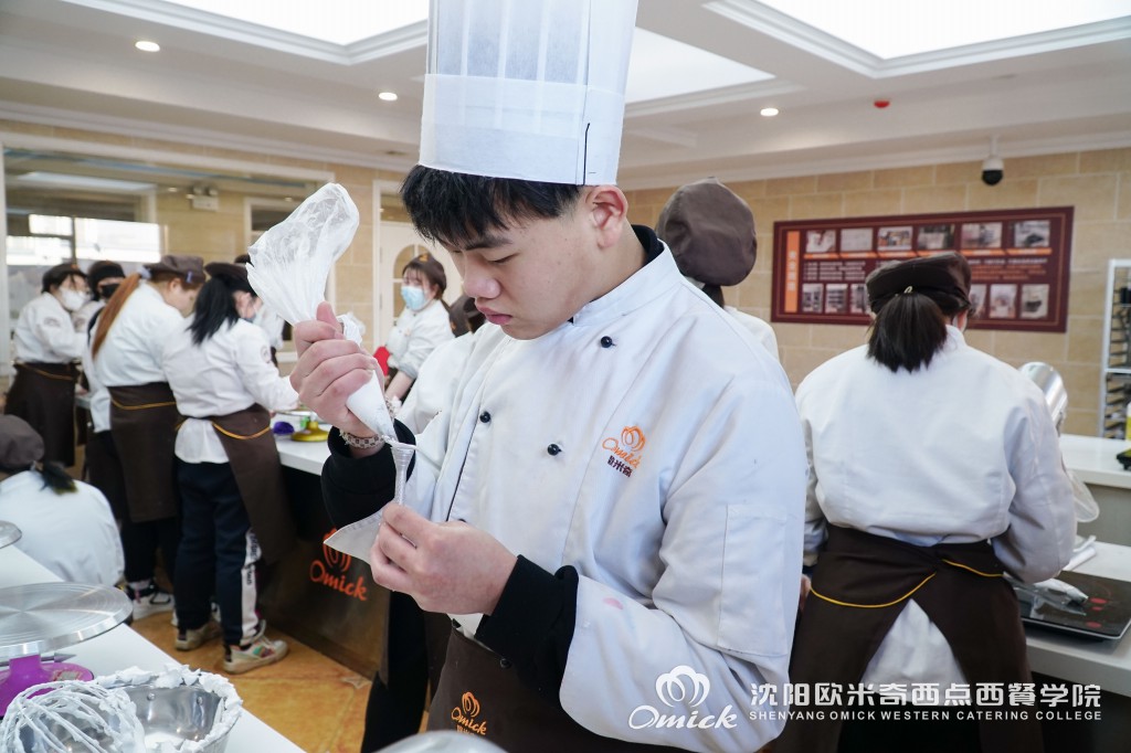 西点师常用设备有哪些