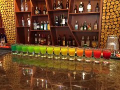 学英式调酒哪里好？沈阳欧米奇调酒培训学校