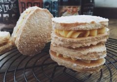 觉得马卡龙不好上手的，可以先来试试达克瓦兹