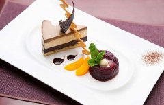 <b>蛋糕中的极品慕斯_烘焙培训学校</b>