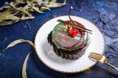 <b>怎样才能做出完美的淋面蛋糕？_想学做蛋糕</b>