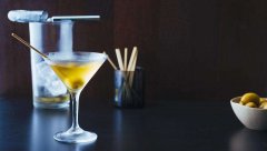 <b>影响鸡尾酒的风味因素？_调酒培训学校</b>