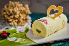 <b>流行百变蛋糕卷_沈阳学西点哪个学校好</b>