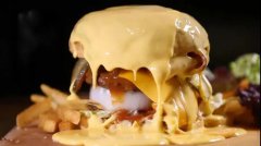 <b>抖音同款“瀑布芝士汉堡”来袭，你会做了吗？</b>