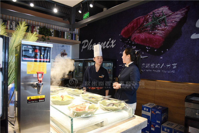 就业学员风采丨李鹏的从西餐小白晋升西餐料理师主管之路