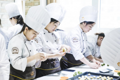 <b>短期西点培训班大家觉得靠谱吗?能学到真技术吗?</b>